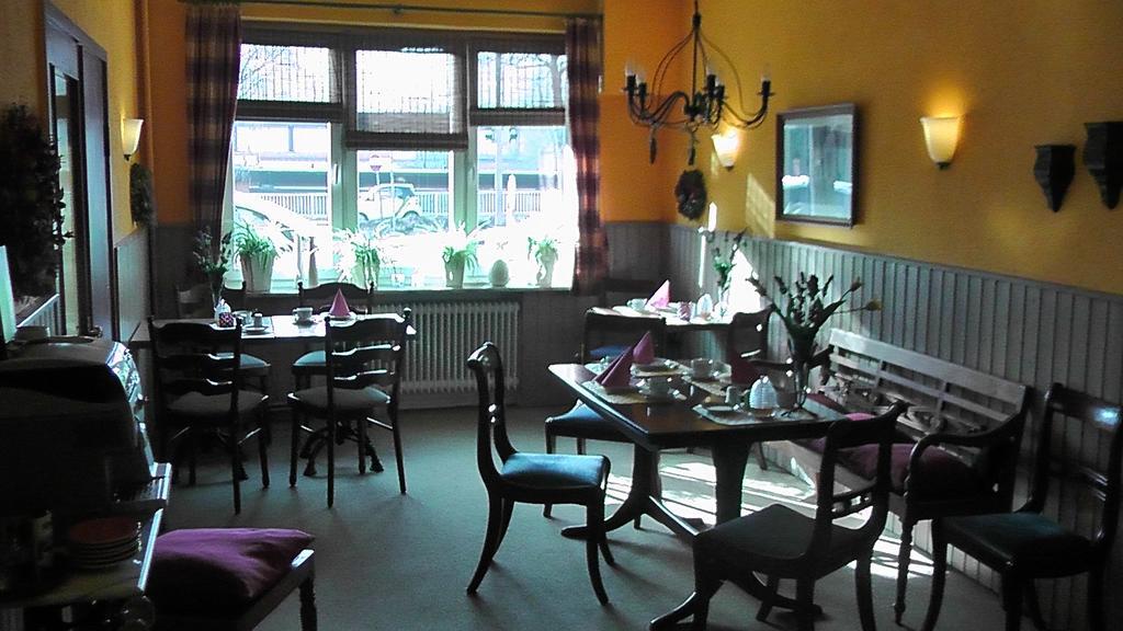 Domhotel Bed & Breakfast Schleswig Bagian luar foto