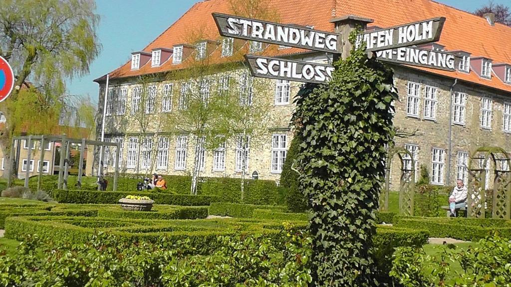 Domhotel Bed & Breakfast Schleswig Bagian luar foto