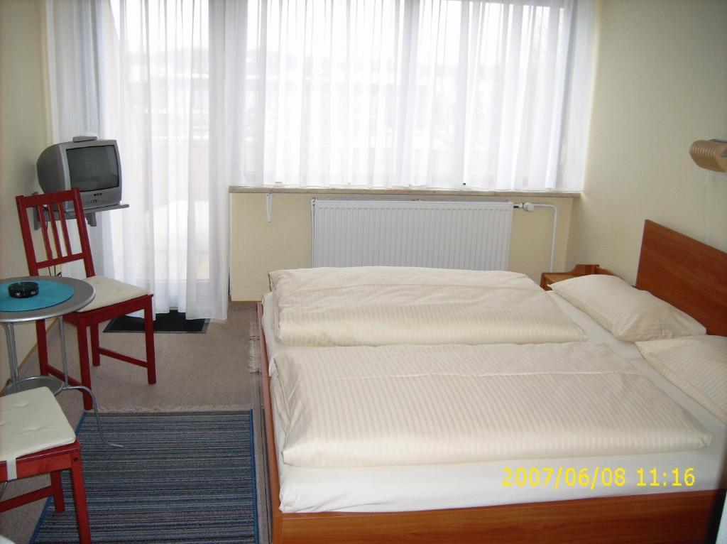 Domhotel Bed & Breakfast Schleswig Bagian luar foto